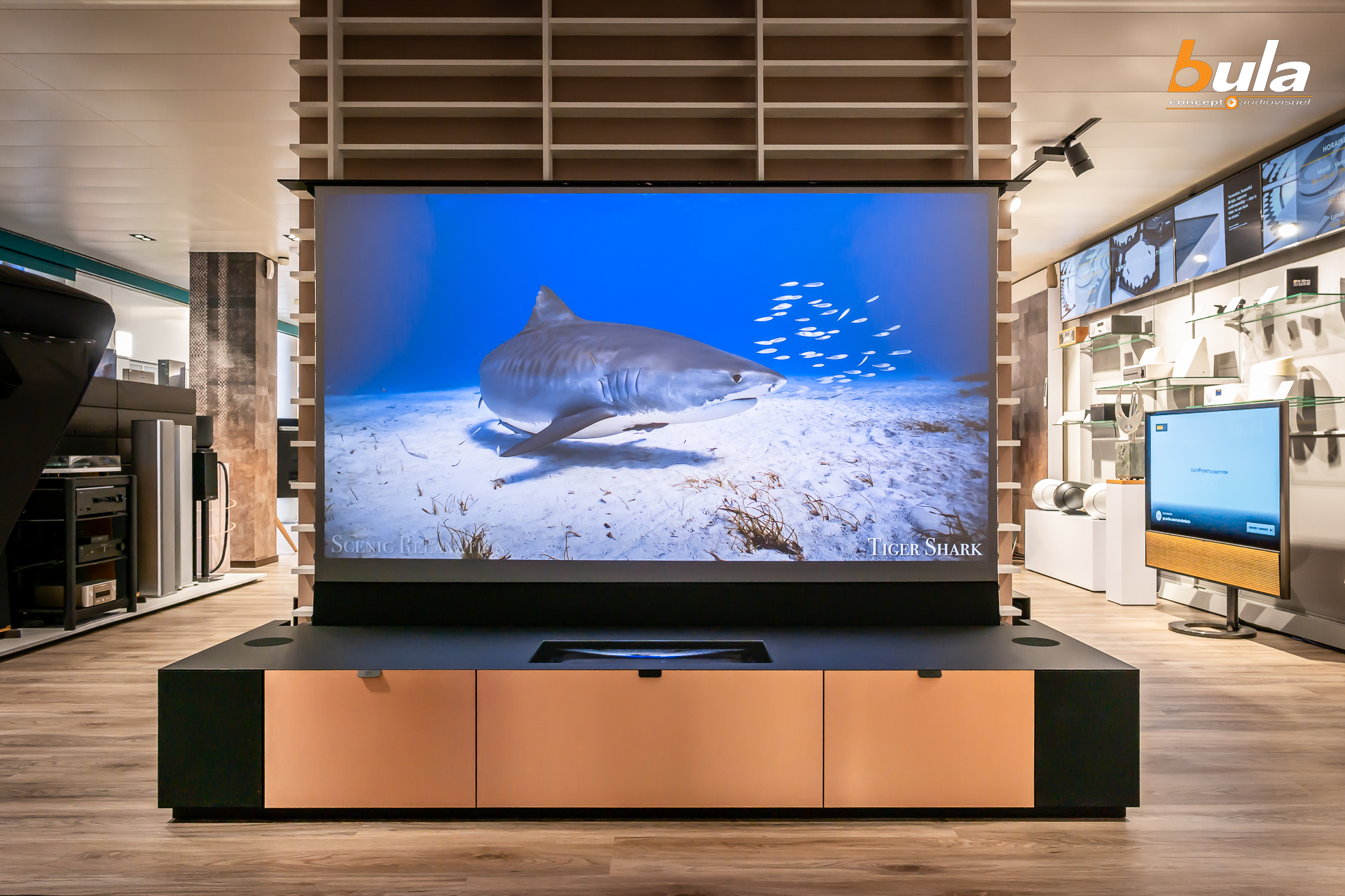 Meuble SWISS HD exposé au showroom d'Epalinges