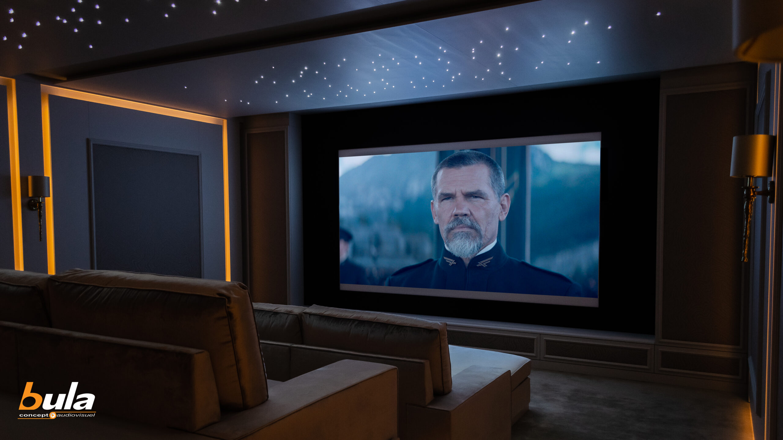 Éclairage d'ambiance de la salle de cinéma